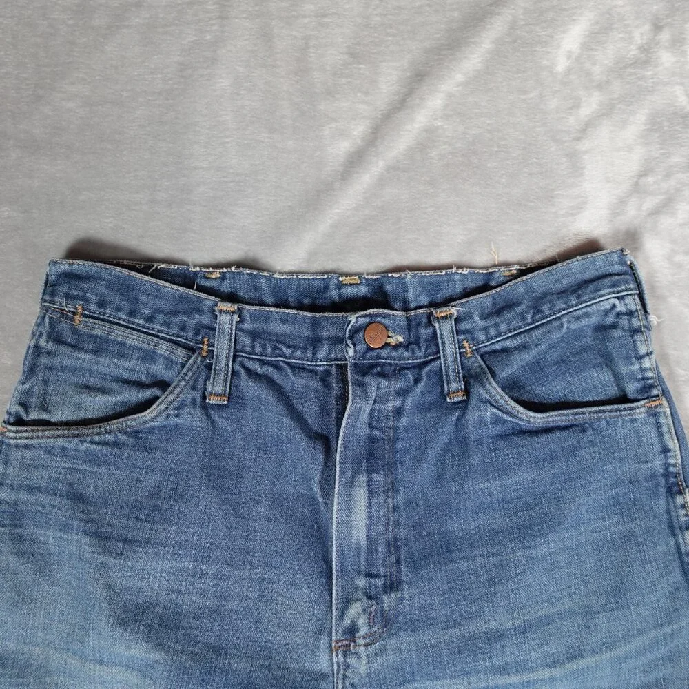 Vintage Wrangler Denim Cut Off Shorts Mens 34 (Fits 32x11) Western USA Made 60s